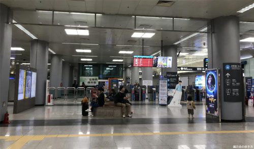 金浦空港ー空港鉄道入口